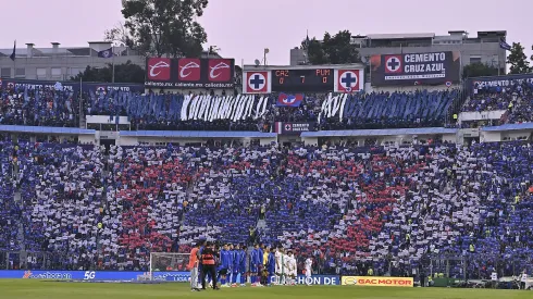 La afición desplegó un mosaico en todo el Estado Azul.