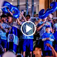 ¡No podía faltar el 33! La afición celeste le lleva serenata a Cruz Azul previo a la Gran Final