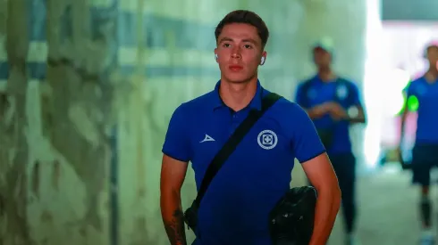 Lo que alejaría a Rodrigo Huescas de continuar en Cruz Azul