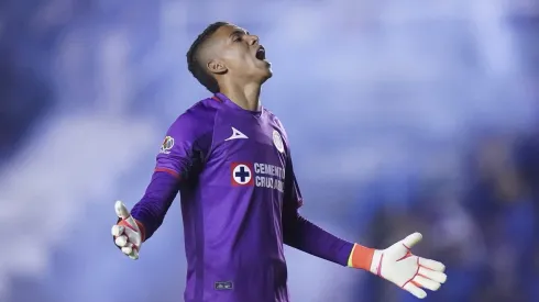 Cruz Azul tiene portero por muchos años más.