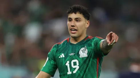 El defensor mexicano era uno de los principales objetivos de Iván y la directiva para reforzar la defensa.