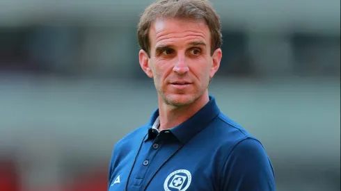 Iván Alonso regresó a los trabajos en Cruz Azul.
