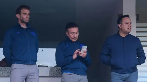 Ninguno de los principales referentes de la directiva se hicieron presentes en la presentación del delantero griego.