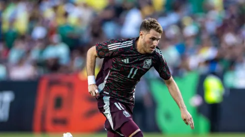 El delantero mexicano es una pieza cotizada del mercado de pases.