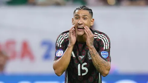 Uriel Antuna fue titular con México.