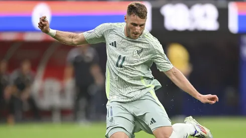 El canterano de Cruz Azul volvió a tener un partido gris con México pero la única referencia de ataque que tenía el equipo.