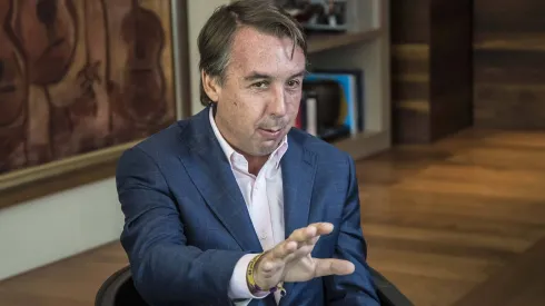 Azcárraga criticó a Lozano por no convocar a Henry y sí a Santi Giménez