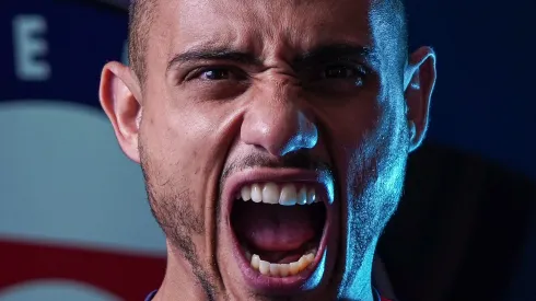 Giakoumakis sumará sus primeros minutos como cementero.