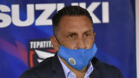 El ex jugador de Cruz Azul se encaró con un aficionado durante el encuentro que disputaron México contra Venezuela.