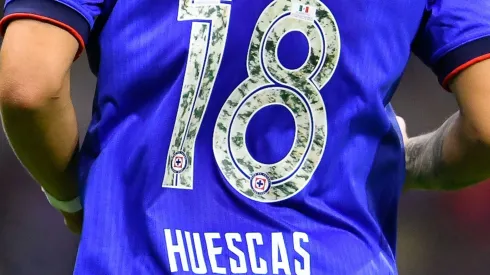 El canterano de Cruz Azul ya viaja con rumbo a Dinamarca para sumarse a la disciplina de Los Leones.