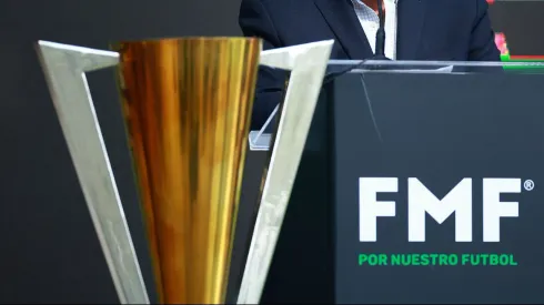 El club cementero amenazó con demandar a los representantes del jugador y al Copenhague por su proceder en las negociaciones.