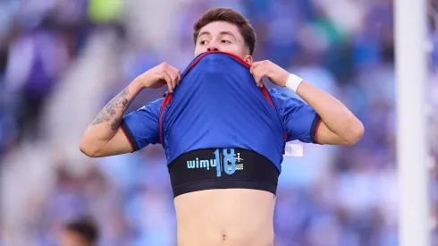 El canterano de Cruz Azul fichó por el Copenhague por espacio de 5 temporadas en un traspaso polémico en el que los cementeros impondrían una denuncia.