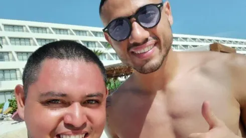 Giorgos Giakoumakis, de descanso en la playa.