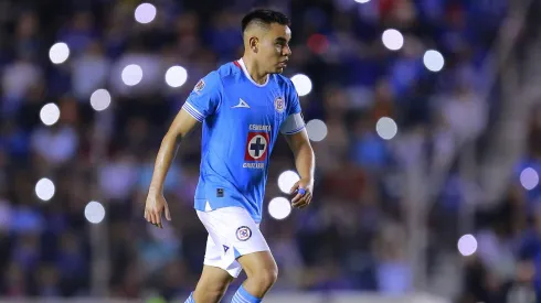 El mediocampista mexicano es vital para Martín Anselmi y desde el club tienen claro su rol en el equipo.