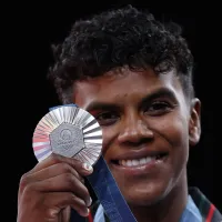 Así reaccionó Santiago Giménez a la medalla de Prisca Awiti en los Juegos Olímpicos Paris 2024