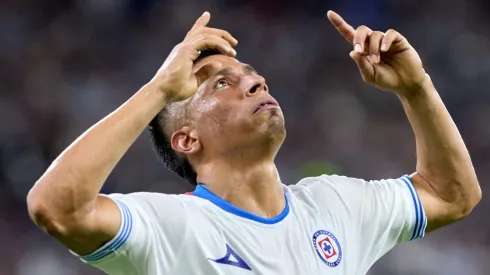 Sorprendió la ausencia del delantero mexicano en la primera derrota de los cementeros en el torneo que reúne a los clubes de la Liga MX y MLS.