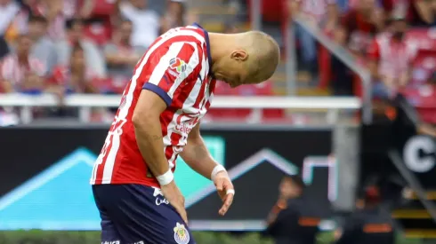 El ex jugador de los cementeros se despachó con todo contra el delantero del Rebaño Sagrado y su rendimiento sobre el campo.