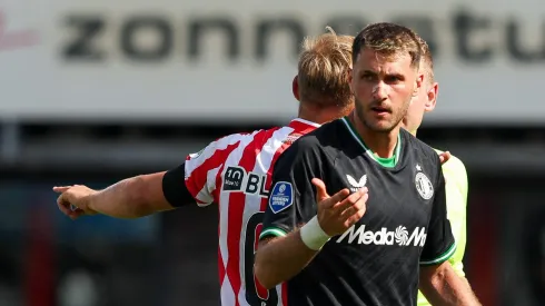 El conjunto de la Premier League parece decidido a contar con el delantero mexicano para esta temporada.