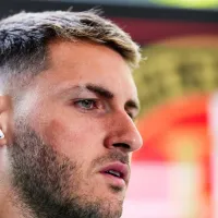 Fichaje inminente: El Nottingham sube la oferta por Santiago Giménez y Feyenoord habría aceptado