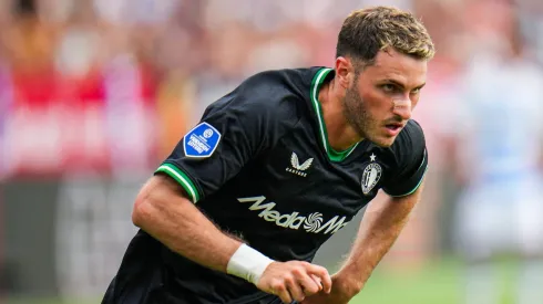 El canterano de los cementeros prefirió quedarse en el Feyenoord y disputar la Liga de Campeones.