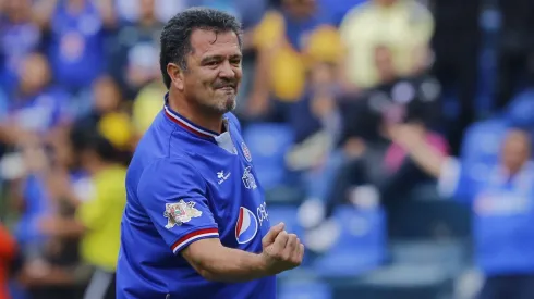 Carlos Hermosillo estará presente en un evento de convivencia con aficionados.