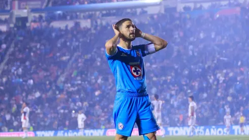 El futbolista uruguayo se ha convertido en uno de los chivos expiatorios de un sector de la afición cementera.