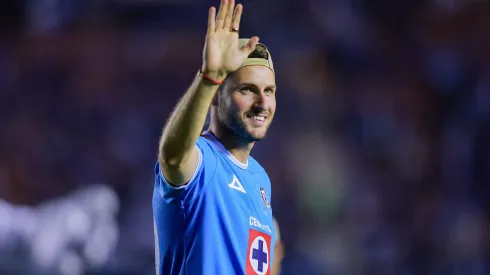 Santiago Giménez quiere volver a Cruz Azul.