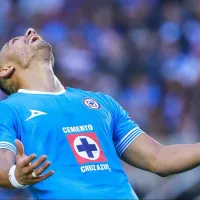 ¿Por qué Giorgos Giakoumakis salió enojado ante Necaxa si Cruz Azul ya ganaba en ese momento?
