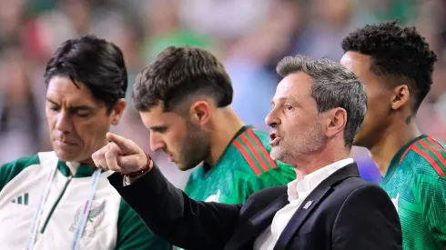 El entrenador argentino fue muy cuestionado después de su salida del Tri y algunos jugadores lo señalaron al final de su etapa.