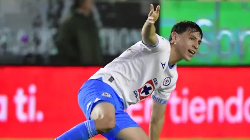 El mediocampista mexicano pasó por los micrófonos de la prensa en la previa del duelo entre cementeros contra Puebla.