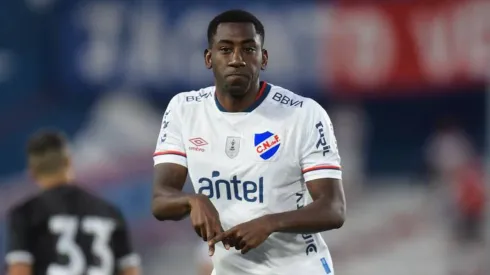 Gonzalo Carneiro se encuentra en medio de una pelea de promotores