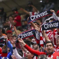 "Mercenario": Afición de Chivas la toma con el Chiquete Orozco por su gusto por Cruz Azul