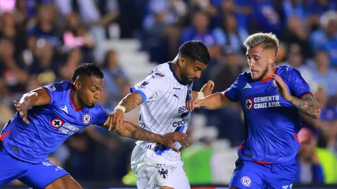 El cuadro regiomontano mostró interés en ambos defensores después de sus buenos rendimientos en las últimas temporadas.