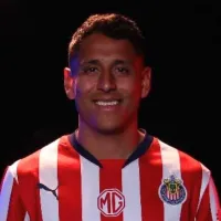 ¿Regresa a Cruz Azul? El motivo por el que Chivas borró la presentación de Luis Romo de sus redes