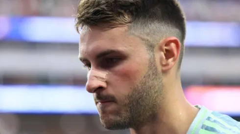 Feyenoord espantó a dos interesados por Santiago Giménez