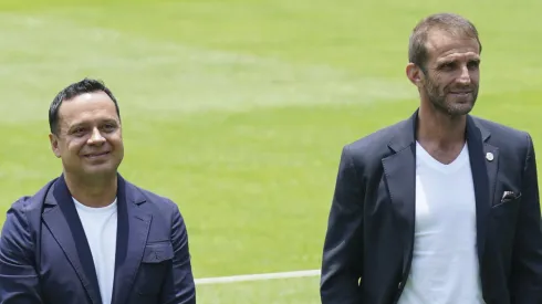 El entrenador argentino tendría todo arreglado para marcharse al Porto la próxima semana. Aún y así, la directiva no lo quiere el sábado en Ciudad Universitaria.