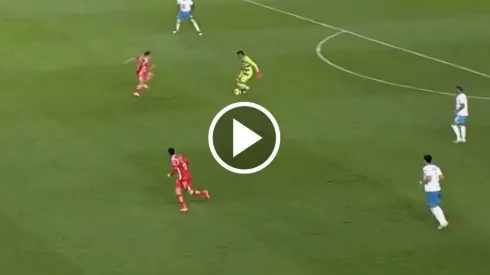 Lo volvió a hacer: el regate de Kevin Mier fuera del área en Cruz Azul