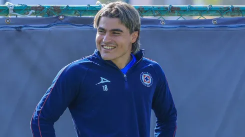 Luka Romero ya arrancó como titular con Cruz Azul.