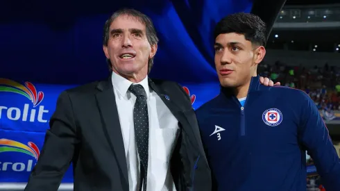 Guillermo Almada sería el principal candidato a DT de Cruz Azul.