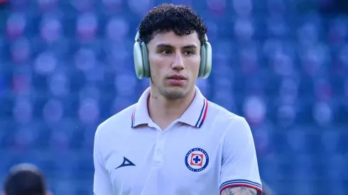 Jorge Sánchez presumió su auto de lujo.