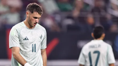 El canterano de Cruz Azul se ha convertido en el rostro principal del futbol mexicano pero desde la Selección lo han olvidado.