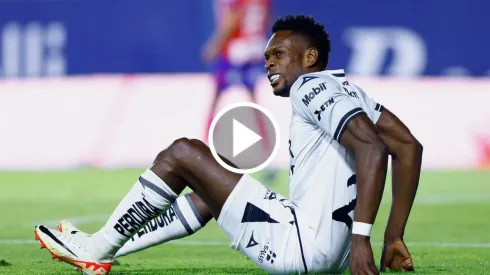 La dura lesión que alejará a Diber Cambindo de los campos de juego