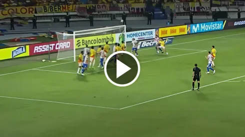 El error de Camilo Vargas en Colombia que ilusiona a Kevin Mier