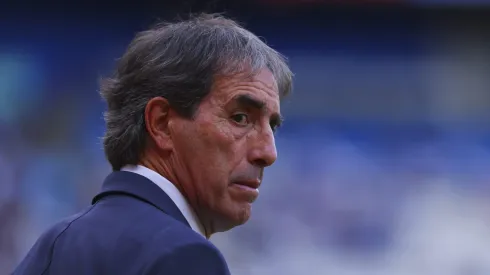 Guillermo Almada podría alejarse de Cruz Azul por este motivo.