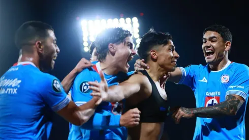 Los cementeros avanzaron a las semifinales del torneo después de dejar en el camino al Club América.