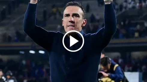 Así fue la ovación que recibió Vicente Sánchez: "Que de la mano..."