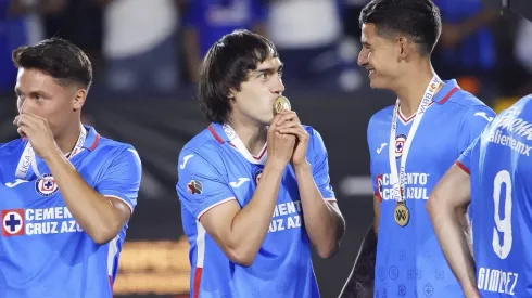 Shaggy Martínez quedó campeón con Cruz Azul de la novena Liga MX.