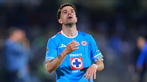 Nacho Rivero hizo el gol de Cruz Azul y a los minutos fue expulsado por una dura entrada.