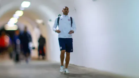 El delantero griego ya tendría ofertas de la MLS y el cuadro cementero no se cerraría a una venta.