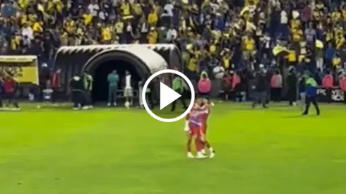 El golero colombiano se vio bastante afectado al finalizar el encuentro que consumaba la derrota de Cruz Azul.